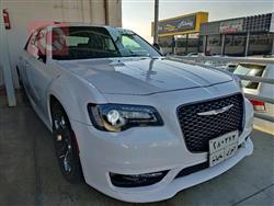 کرایسلەر 300
